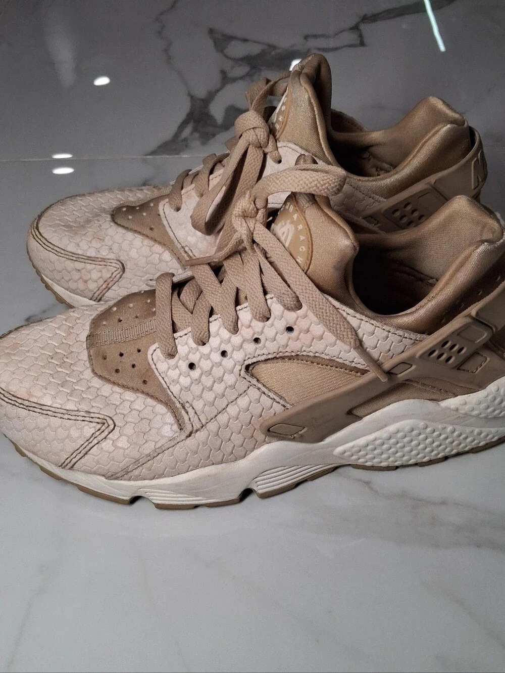 Nike Air Huarache Snakeskin Beige Lace Up Running Sneaker US 9